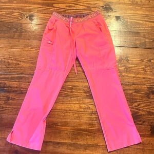 Med Couture touch salmon scrub pant